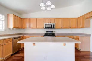 9271 W Sunnyslope Ln, Peoria, AZ 85345 - Photo 4