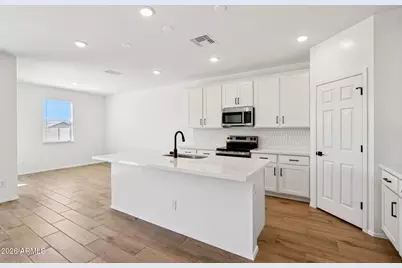 24247 W Bowker Street, Buckeye, AZ 85326 - Photo 8