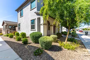 1712 S 82nd Pl, Mesa, AZ 85209 - Photo 4