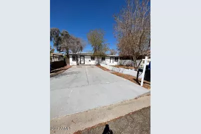 812 S Greenleaf Lane, Avondale, AZ 85323 - Photo 1