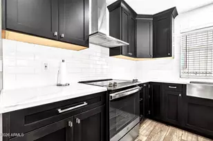 10318 W Calle Del Oro, Phoenix, AZ 85037 - Photo 8