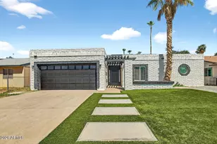 10318 W Calle Del Oro, Phoenix, AZ 85037 - Photo 32