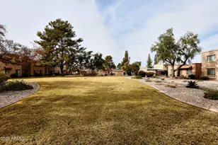 8390 E Solano Dr, Scottsdale, AZ 85250 - Photo 28