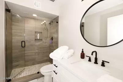 8390 E Solano Drive, Scottsdale, AZ 85250 - Photo 2