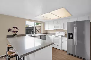 15201 N 25th Dr, Phoenix, AZ 85023 - Photo 22