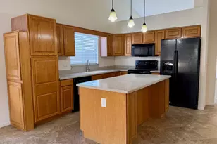 4316 W Electra Ln, Glendale, AZ 85310 - Photo 12