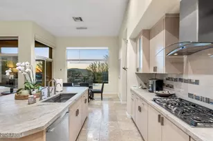 11543 E Caribbean Ln, Scottsdale, AZ 85255 - Photo 10