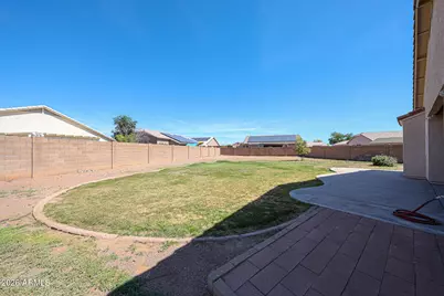 11527 N 86th Avenue, Peoria, AZ 85345 - Photo 2