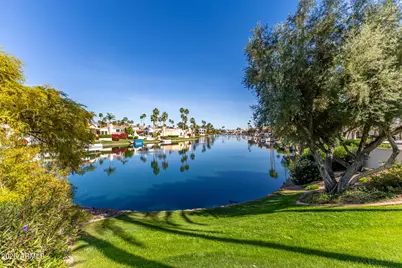 10068 E Cinnabar Avenue, Scottsdale, AZ 85258 - Photo 44