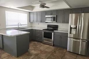 9645 N 63rd Dr, Glendale, AZ 85302 - Photo 6