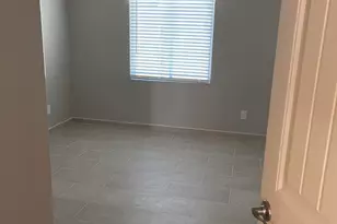 520 W McNeil St, Phoenix, AZ 85041 - Photo 12