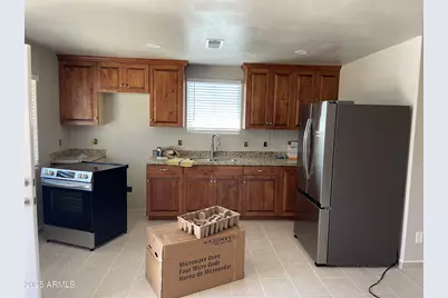 520 W McNeil Street, Phoenix, AZ 85041 - Photo 10