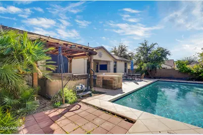 2218 W Magdalena Lane, Phoenix, AZ 85041 - Photo 4