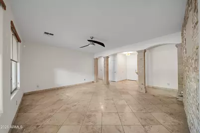 2218 W Magdalena Lane, Phoenix, AZ 85041 - Photo 8
