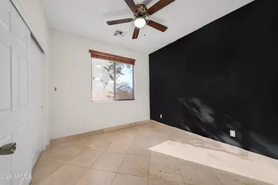 2218 W Magdalena Lane, Phoenix, AZ 85041 - Photo 18