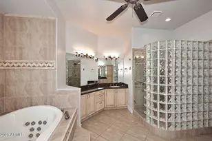 9154 E Charter Oak Dr, Scottsdale, AZ 85260 - Photo 16