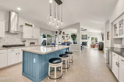 2047 E Victor Road, Gilbert, AZ 85296 - Photo 10