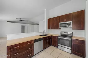 8111 E Des Moines Street E, Mesa, AZ 85207 - Photo 12