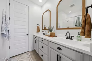 12430 W Vista Ave, Glendale, AZ 85307 - Photo 18