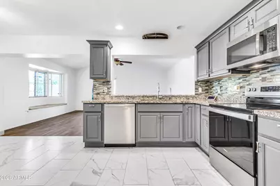 864 W Mesquite Street, Chandler, AZ 85225 - Photo 14