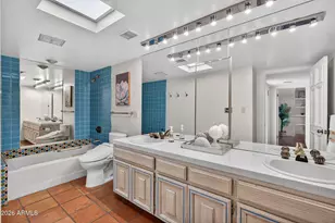 5814 N Echo Canyon Ln, Phoenix, AZ 85018 - Photo 22