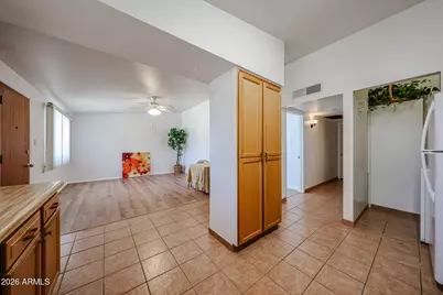 10510 W Oakmont Drive, Sun City, AZ 85351 - Photo 8