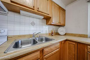 10510 W Oakmont Dr, Sun City, AZ 85351 - Photo 10