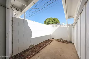 10506 W Oakmont Dr, Sun City, AZ 85351 - Photo 14