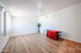 10506 W Oakmont Dr, Sun City, AZ 85351 - Photo 2