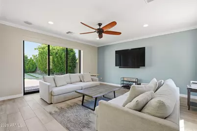 3752 E Donald Drive, Phoenix, AZ 85050 - Photo 10