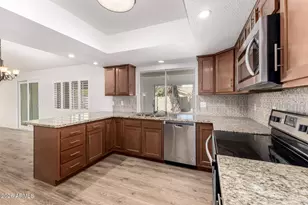 2122 S Ash Cir, Mesa, AZ 85202 - Photo 4