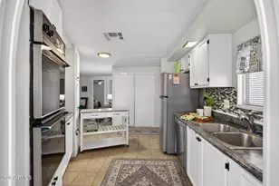 9039 E Fairway Blvd, Sun Lakes, AZ 85248 - Photo 10