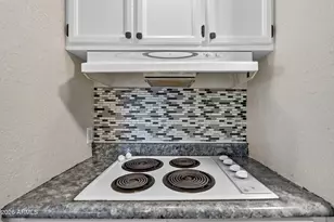 9039 E Fairway Blvd, Sun Lakes, AZ 85248 - Photo 14