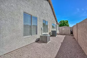 25203 N 42nd Ave N, Phoenix, AZ 85083 - Photo 32
