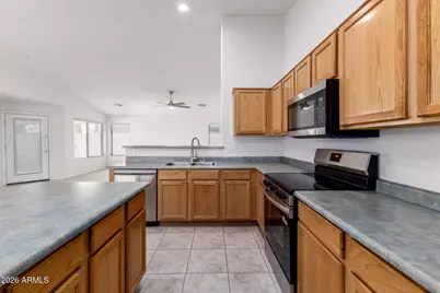 15847 W Saguaro Lane W, Surprise, AZ 85374 - Photo 12