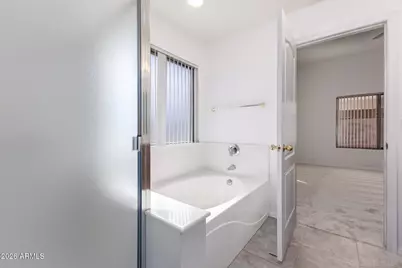 15847 W Saguaro Lane W, Surprise, AZ 85374 - Photo 16