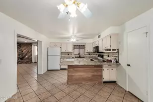 6974 W Palo Verde Dr, Glendale, AZ 85303 - Photo 14