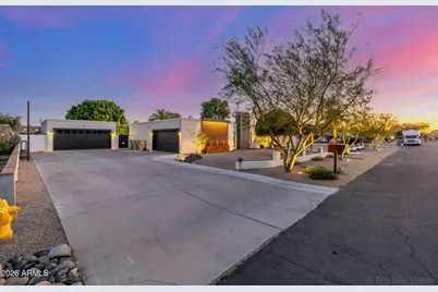 6515 W Villa Theresa Drive, Glendale, AZ 85308 - Photo 8