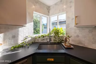 315 W Edgemont Ave, Phoenix, AZ 85003 - Photo 18