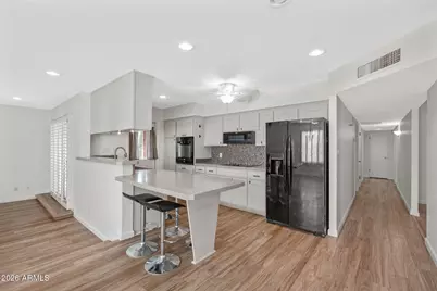 2137 E Apollo Avenue, Tempe, AZ 85283 - Photo 6