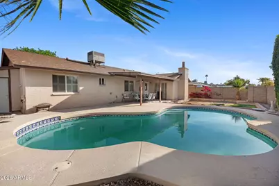 2137 E Apollo Avenue, Tempe, AZ 85283 - Photo 30