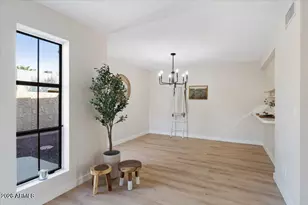 8432 E Malcomb Dr, Scottsdale, AZ 85250 - Photo 2