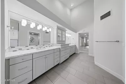 15023 N 15th Avenue, Phoenix, AZ 85023 - Photo 14