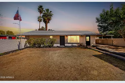 2419 W Shaw Butte Drive, Phoenix, AZ 85029 - Photo 2