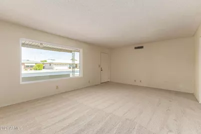 5037 E Escondido Avenue, Mesa, AZ 85206 - Photo 6