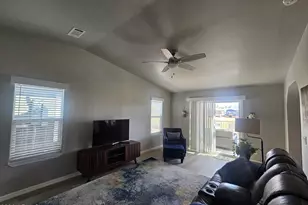 650 N Hawes Rd, Mesa, AZ 85207 - Photo 36