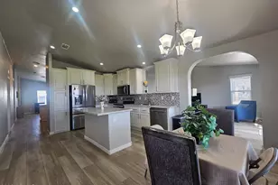 650 N Hawes Rd, Mesa, AZ 85207 - Photo 2