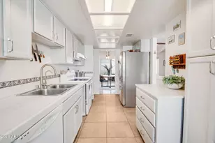 3048 E Cannon Dr, Phoenix, AZ 85028 - Photo 10