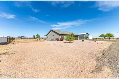 21412 W Mellow Street, Wittmann, AZ 85361 - Photo 2
