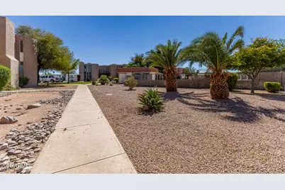 743 E Pepper Drive, Casa Grande, AZ 85122 - Photo 18